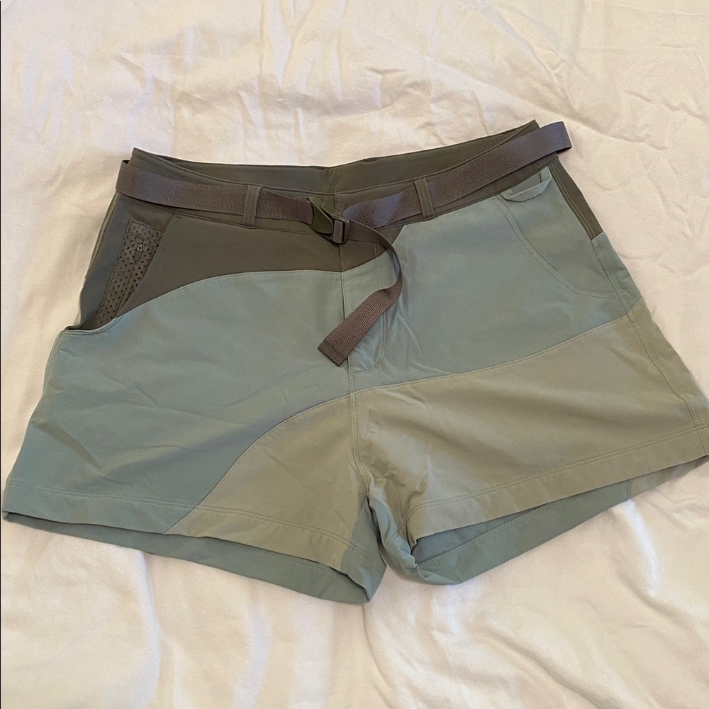 Outdoor Voices RecTrek Sage & Olive Colorblock Athletic Shorts - Picture 2 of 4